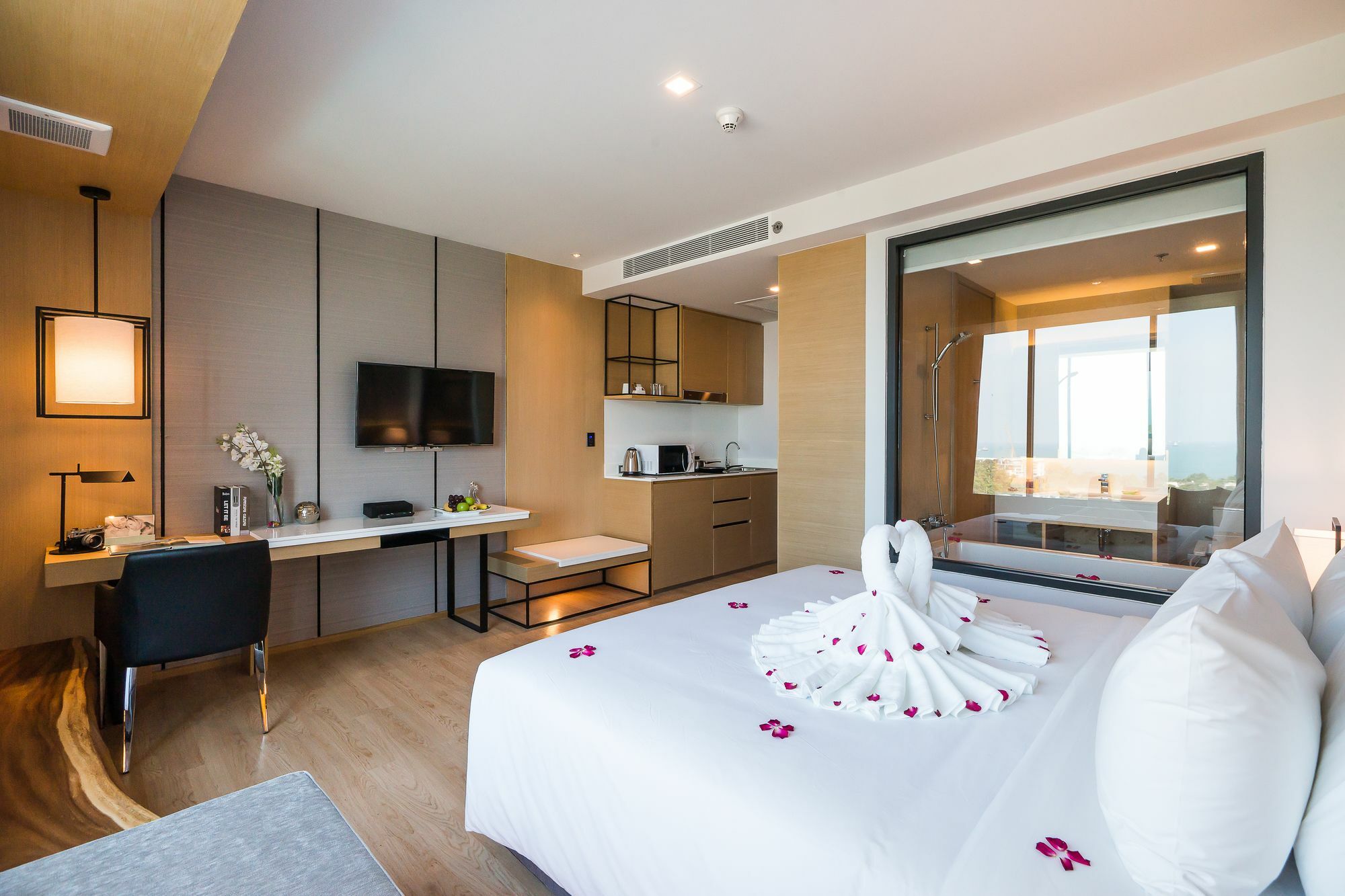 Hotel Arize Sri Racha 5*